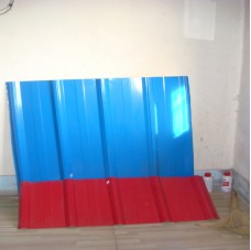 Les feuilles de toiture ondulées en métal à revêtement de couleur  Les feuilles de toiture ondulées en métal à revêtement de couleur