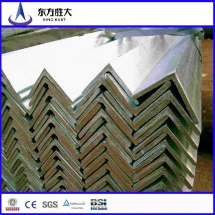 Cornière en acier  Cornière en acier